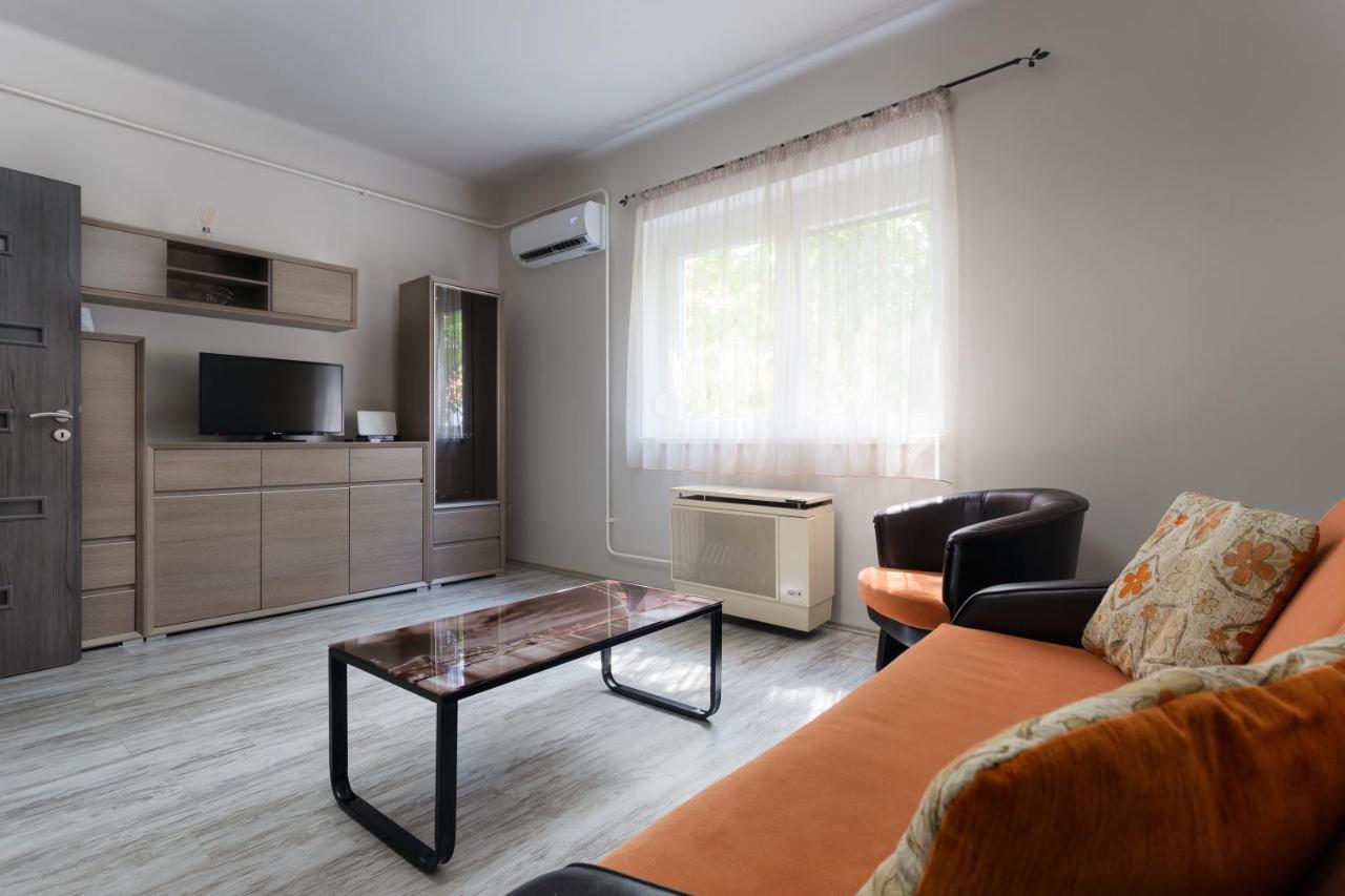 Nimrod Apartman Appartement Eger Buitenkant foto